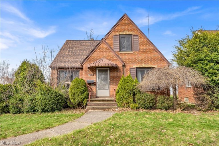 6494 Canterbury Road, Parma, OH, 44129