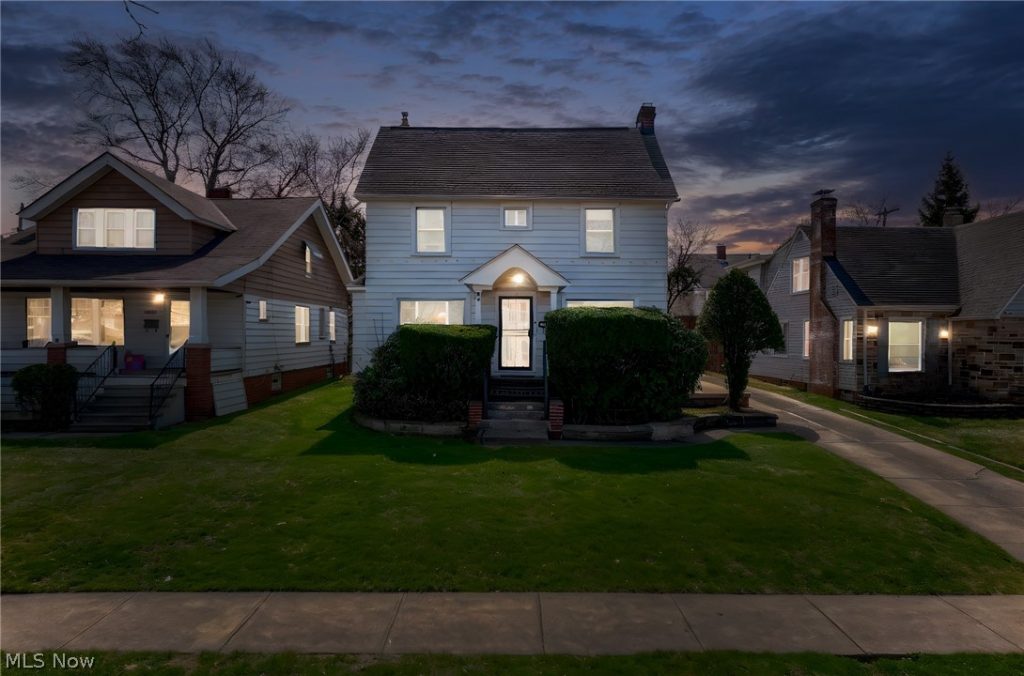 10506 Park Heights Avenue, Garfield Heights, OH