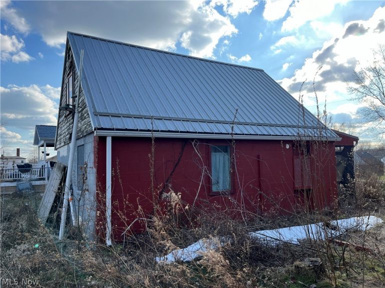 14121 Russell Drive, Petersburg, OH - Photo 2