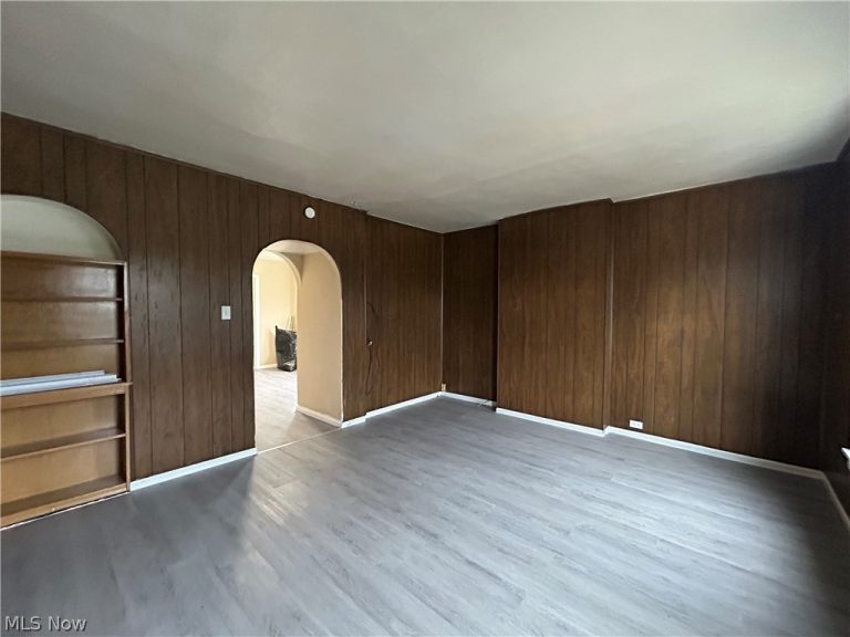 3448 69th Street #UP, Cleveland, OH - Photo 2