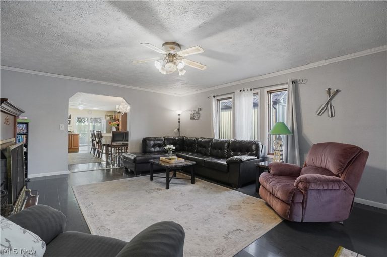 2282 Heston Drive, Lake Milton, OH - Photo 4