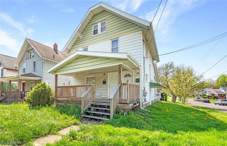 1102 Brown Street, Akron, OH - Photo 3