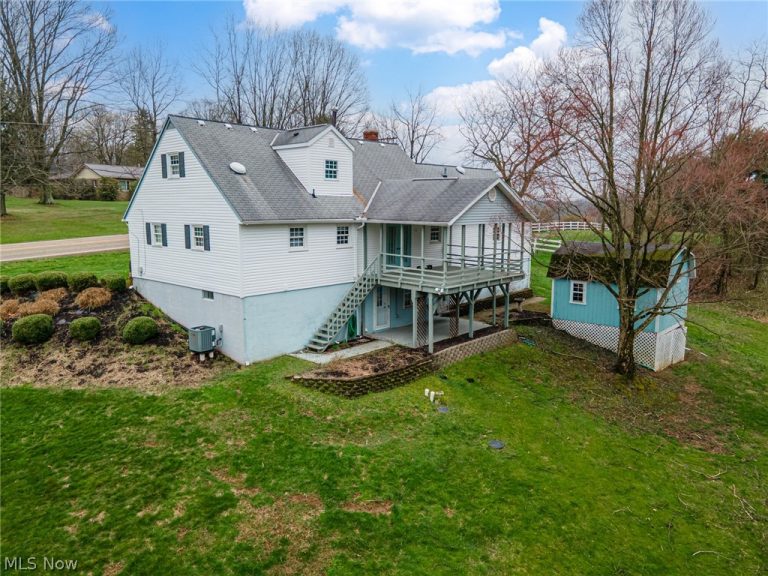 2175 Cambridge Road, Coshocton, OH - Photo 8
