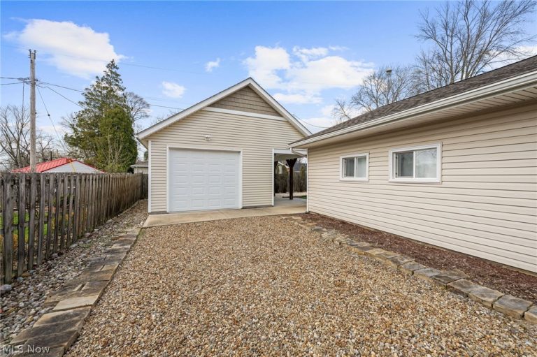 267 Rustic Rook Road, Chippewa Lake, OH - Photo 4