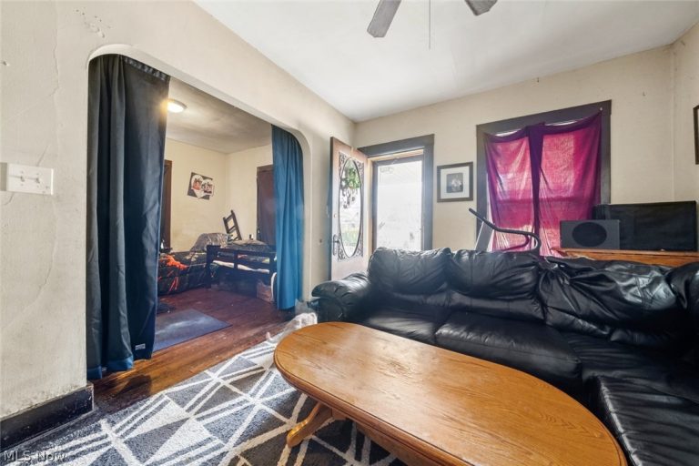 4302 Bridgeview Avenue, Newburgh Heights, OH - Photo 6