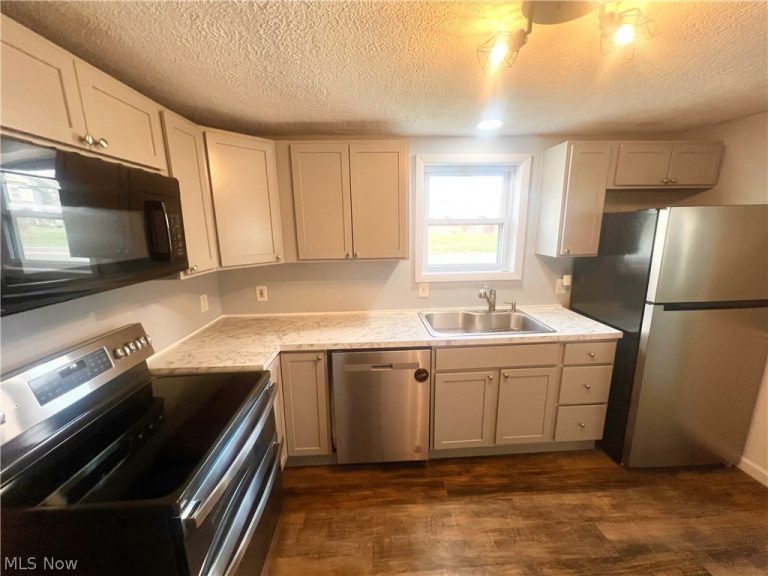 8595 Salem Unity Road, Salem, OH - Photo 6