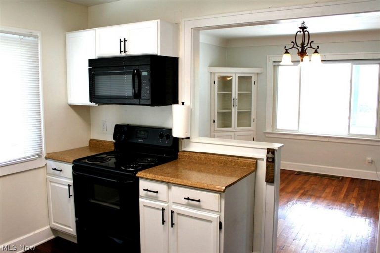 3729 128th Street, Cleveland, OH - Photo 3