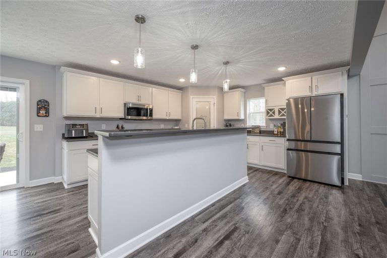 1330 Chelton Drive, Kent, OH - Photo 8