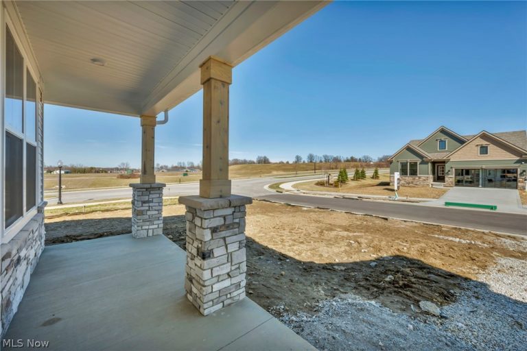 3612 Great Windsor Lane, Green, OH - Photo 4