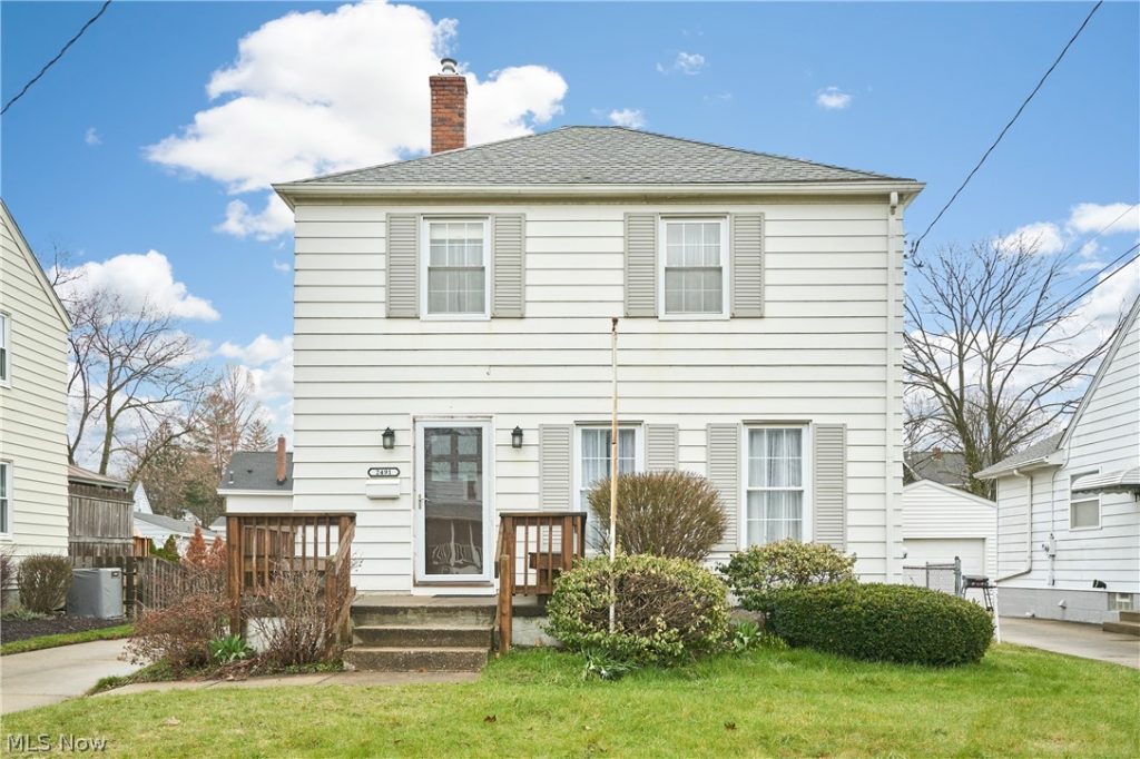 2491 8th Street, Cuyahoga Falls, OH