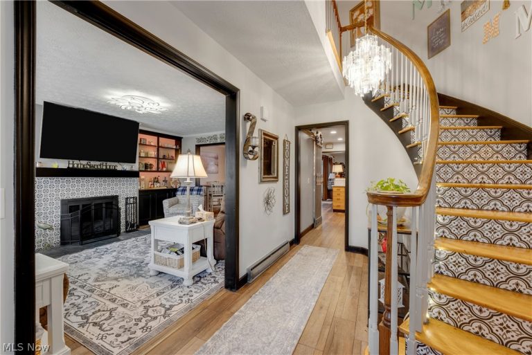 13 Meadowlawn Drive ##2, Mentor, OH - Photo 2