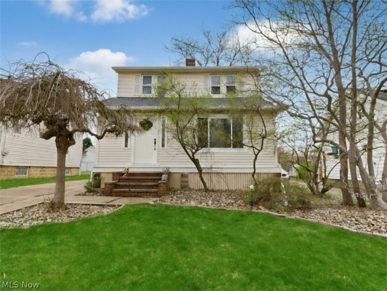 5162 Oakmont Drive, Lyndhurst, OH, 44124