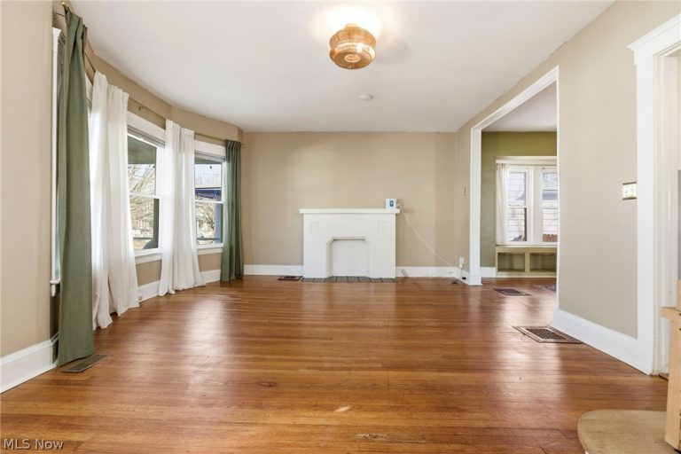 1279 Beach Avenue, Lakewood, OH - Photo 5