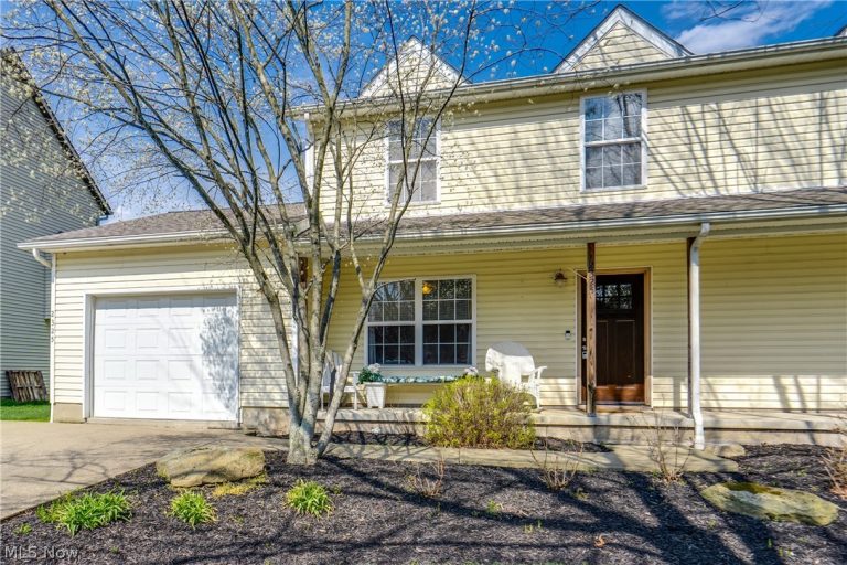 2325 Lakeside Drive, Lakemore, OH - Photo 3