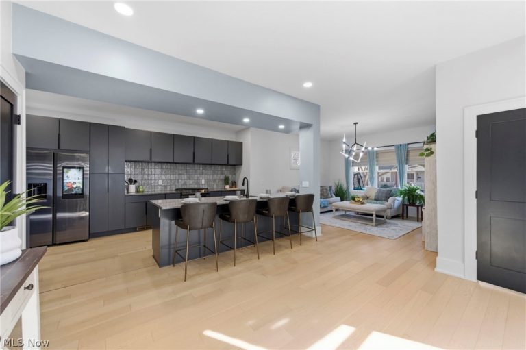 1304 76 Street, Cleveland, OH - Photo 6