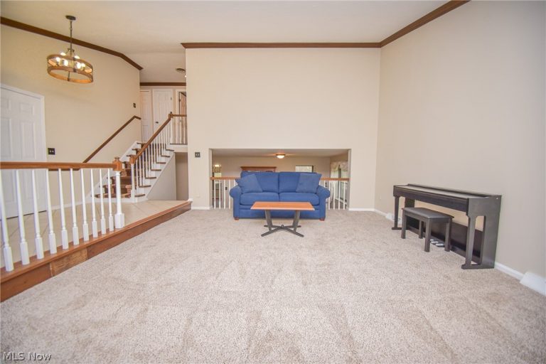 18086 Winchester Court, Strongsville, OH - Photo 5