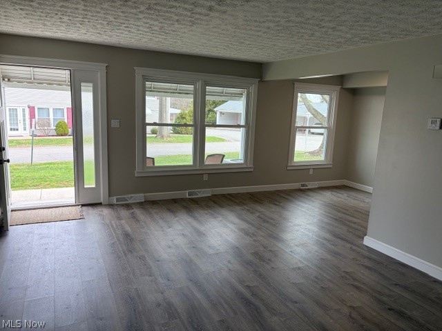 1319 Pembrooke Drive #C, Salem, OH - Photo 3