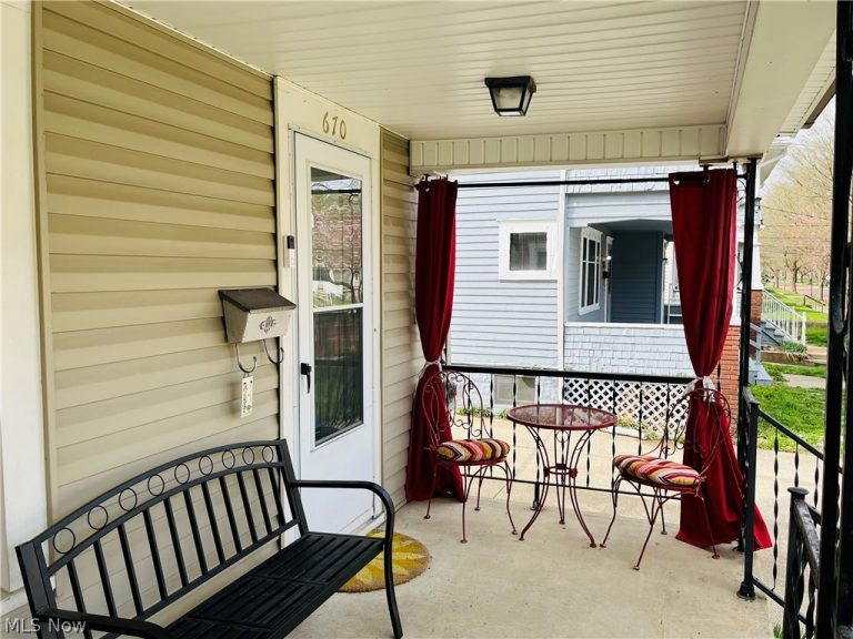 670 Thayer Street, Akron, OH - Photo 4