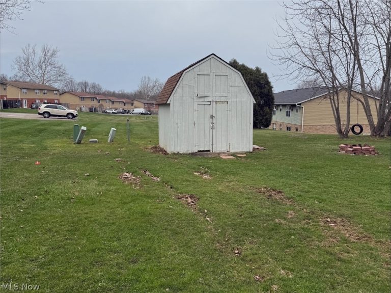 678 Colony Road, Canal Fulton, OH - Photo 4