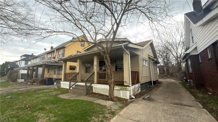 3423 137th Street, Cleveland, OH - Photo 2