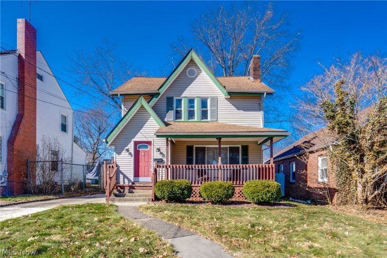 934 Packard Drive, Akron, OH, 44320