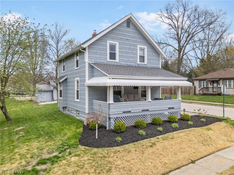 184 Baldwin Street, Wadsworth, OH - Photo 2