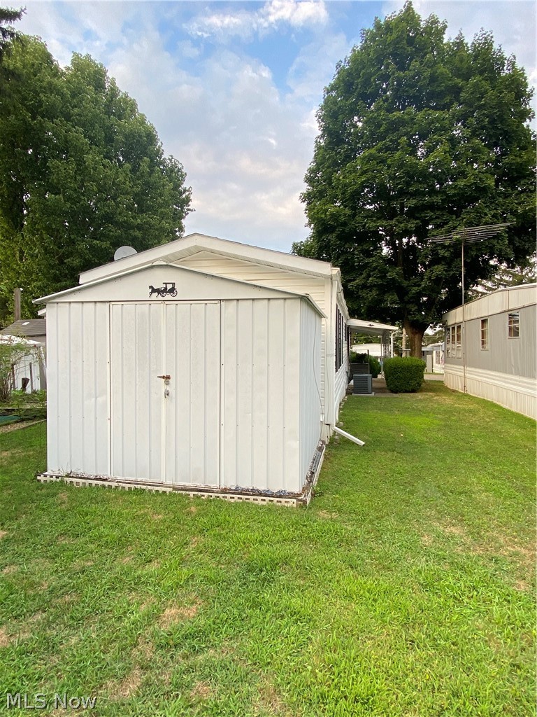 1263 Los Angeles Boulevard, North Canton, OH - Photo 5