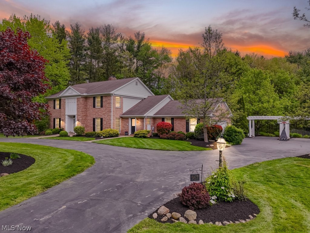 967 Robinwood Hills Drive, Bath, OH