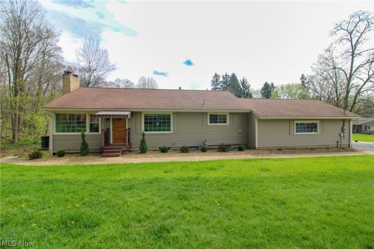 324 Neff Drive, Canfield, OH, 44406