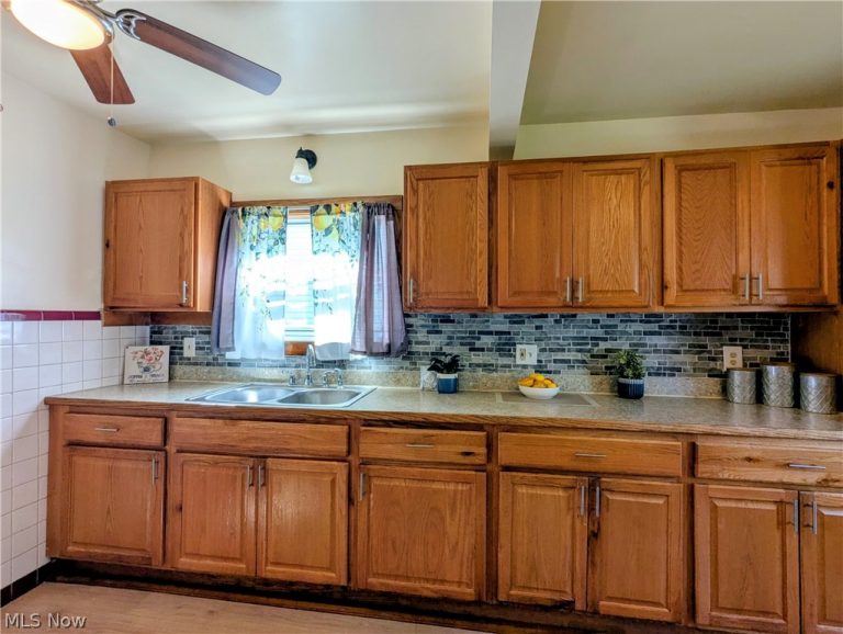 2108 Marlindale Road, Cleveland Heights, OH - Photo 6