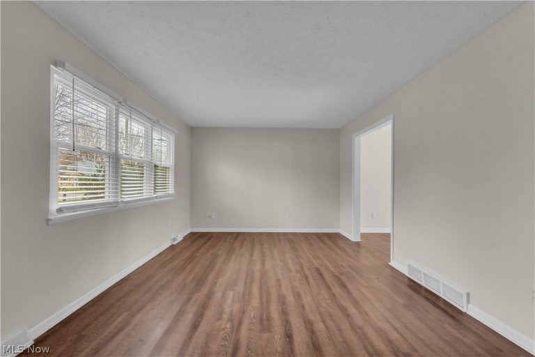 5498 Broad Boulevard, North Ridgeville, OH - Photo 5