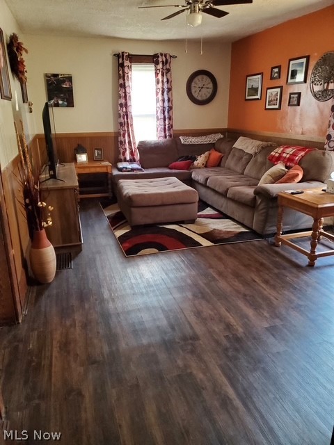 108 Murray Avenue, Minerva, OH - Photo 2