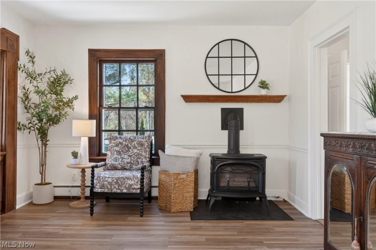 14939 Caves Road, Novelty, OH - Photo 8