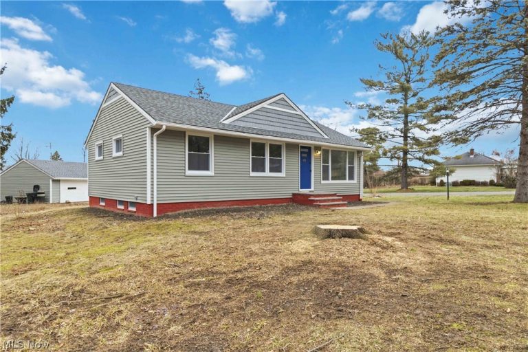 9486 York Road, North Royalton, OH - Photo 3