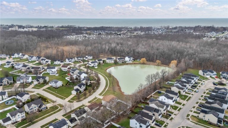 4195 Jenee Drive, Lorain, OH - Photo 4
