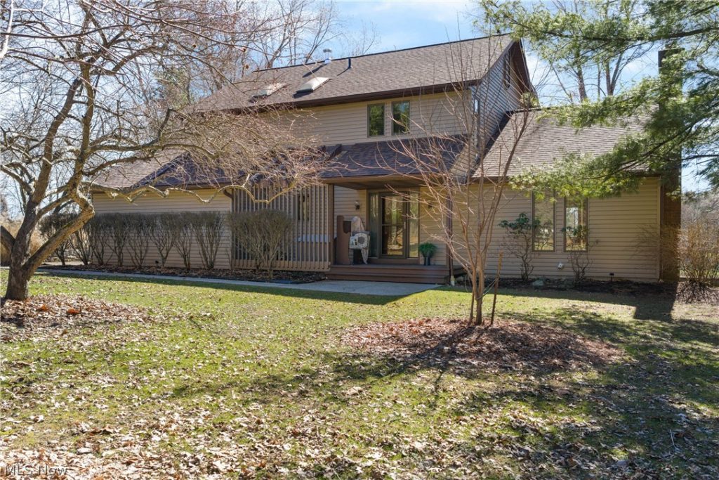 490 Johnson Road, Kent, OH