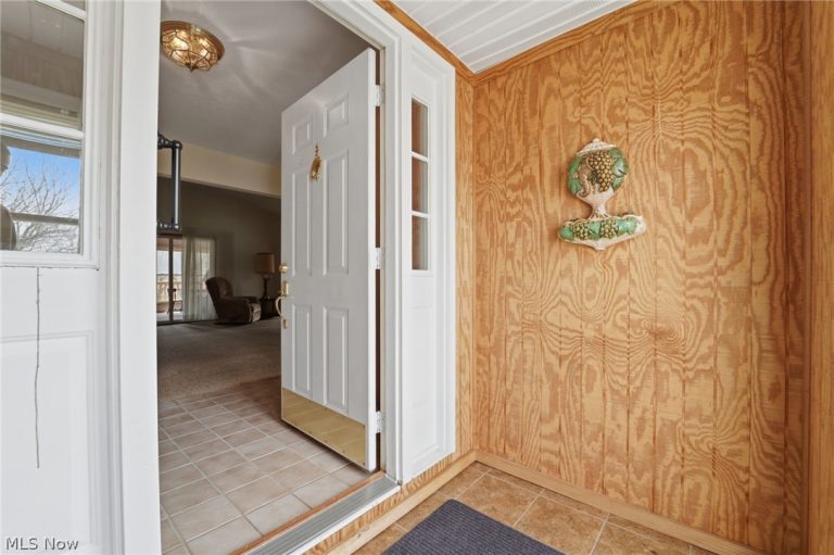 28 Lake Park Road, Conneaut, OH - Photo 6