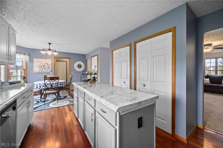 602 Still Water Boulevard, Elyria, OH - Photo 8