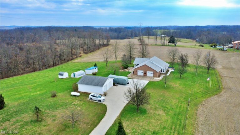 17437 Early Cemetary Road, Kimbolton, OH - Photo 6