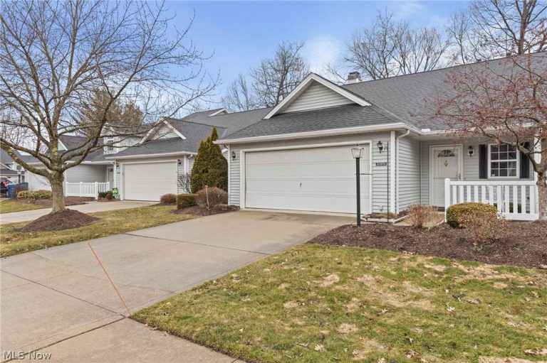 30370 Sugar Sand Lane, North Olmsted, OH - Photo 4