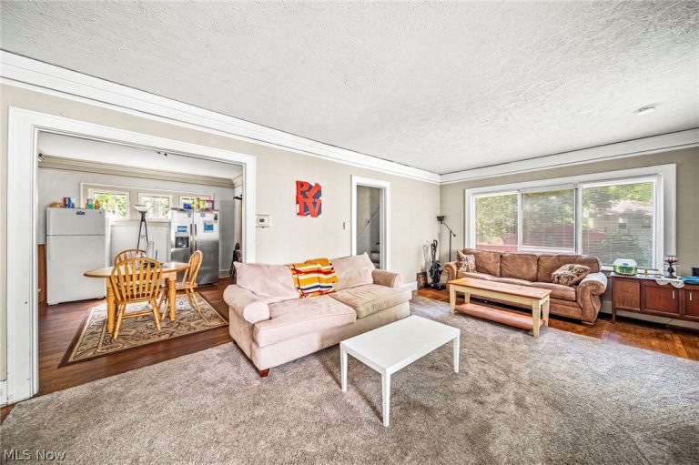 1066 Emma Avenue, Akron, OH - Photo 8