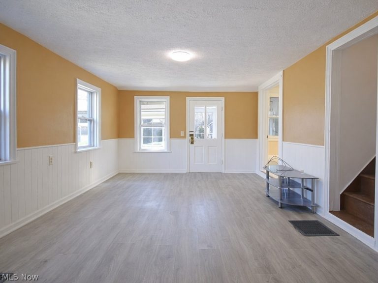 493 Elm Street, Painesville, OH - Photo 4