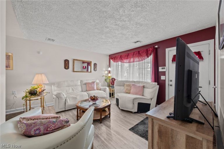 2317 40th Street, Canton, OH - Photo 6