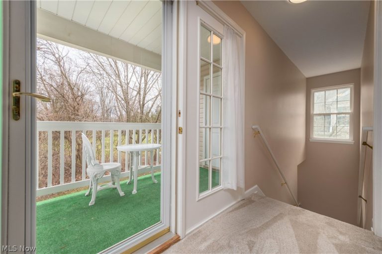 22550 Lenox Drive, Fairview Park, OH - Photo 4