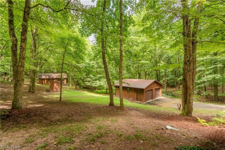 7924 Eberhart Road, Dover, OH - Photo 4