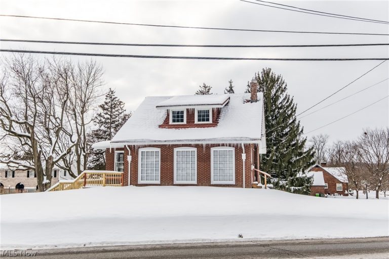 545 Pittsburg Avenue, North Canton, OH - Photo 2