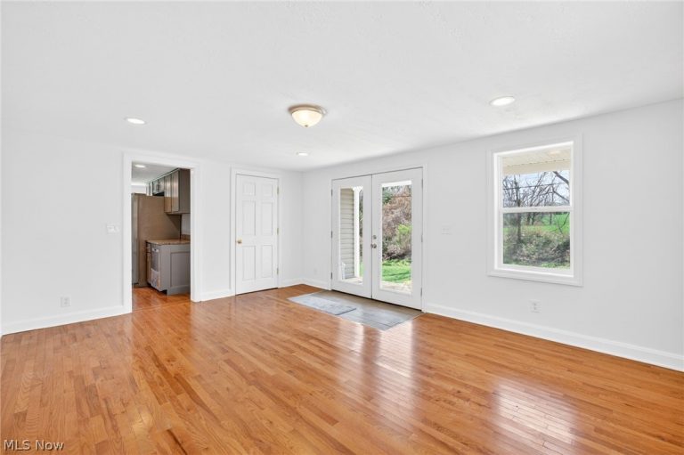 744 Wooster Street, Canal Fulton, OH - Photo 3