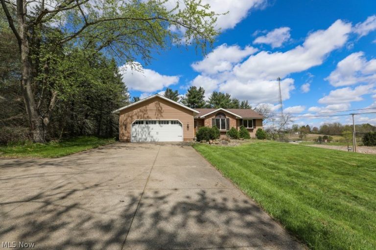 2855 Nimishillen Church Road, Canton, OH - Photo 2