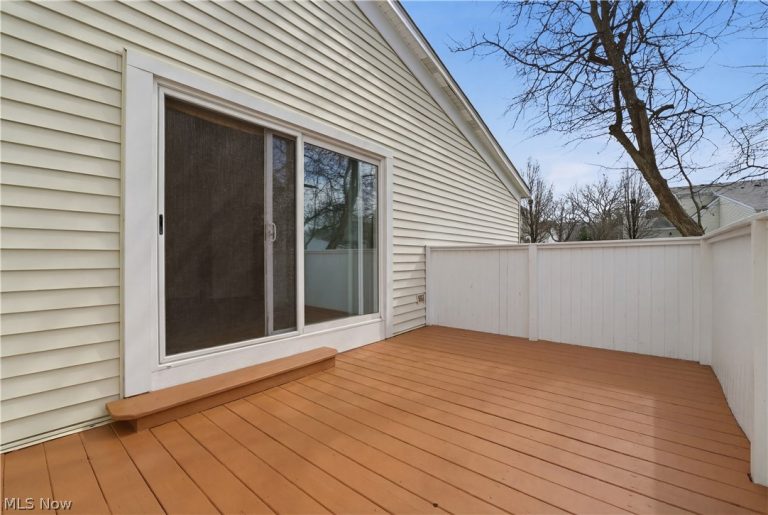 5514 Wrens Lane, Willoughby, OH - Photo 3
