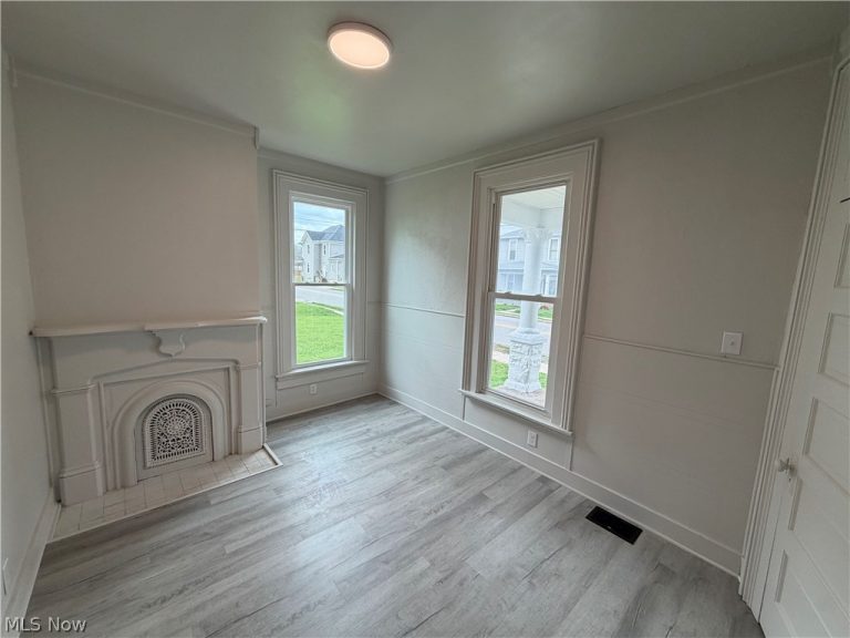 160 Brighton Boulevard, Zanesville, OH - Photo 5